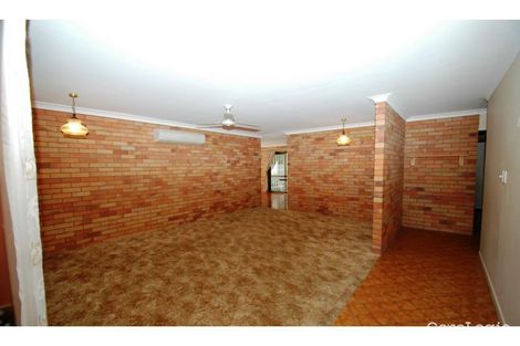 Property photo of 8 Chippindall Court Avenell Heights QLD 4670