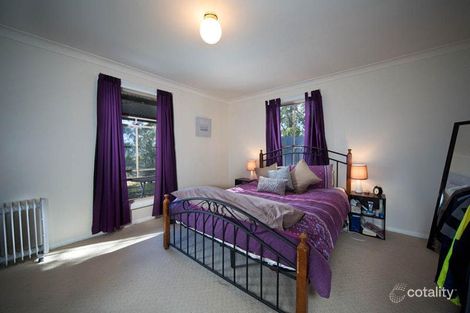 Property photo of 32 Timperi Drive Kanimbla NSW 2790