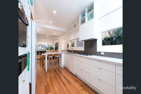 Property photo of 14 Wickham Grove Strathmore VIC 3041