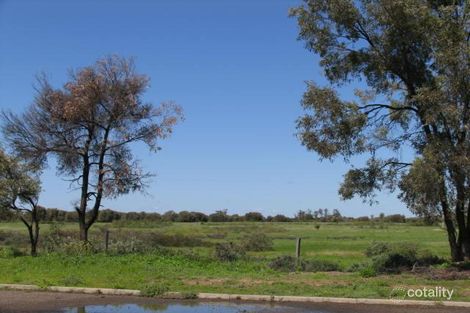 2 Smallacombe St, Tara, QLD 4421