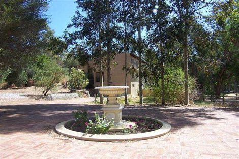 29 Watsonia Rd, Gooseberry Hill, WA 6076