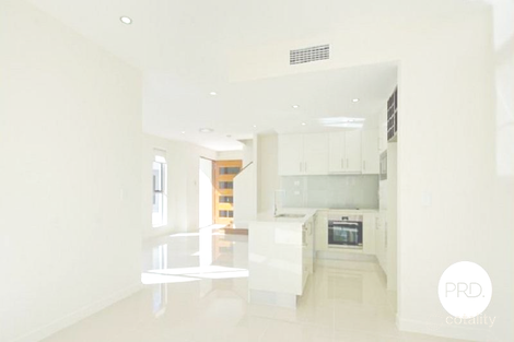 2/29 Ward St, Southport, QLD 4215