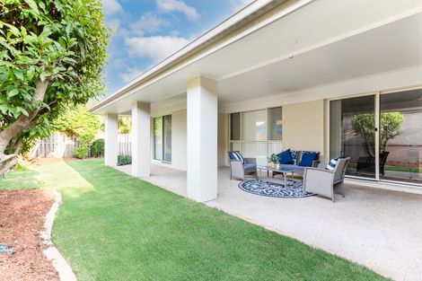 Property photo of 6 Gardendale Crescent Burleigh Waters QLD 4220
