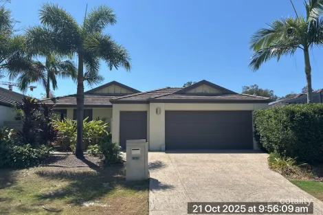 9128 Peter Senior Dr, Hope Island, QLD 4212