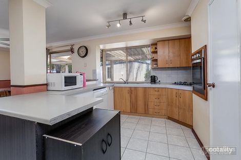 Property photo of 14 Myhill Mews Leda WA 6170