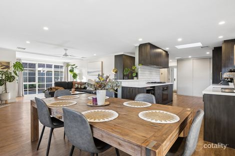 Property photo of 5 Bennett Court Seaford VIC 3198