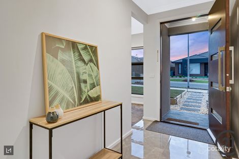Property photo of 29 Leghorn Way Clyde North VIC 3978