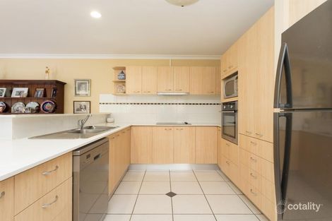 Property photo of 1/9 Pamela Place Kenmore Hills QLD 4069