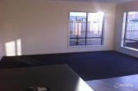 Property photo of 28 Yellow Gum Way Manor Lakes VIC 3024
