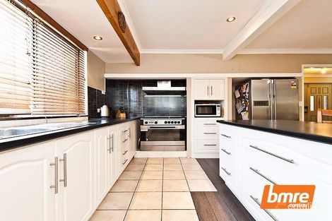Property photo of 3 Cardington Way Huntingdale WA 6110