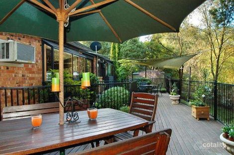 Property photo of 30-32 Drayton Crescent Park Orchards VIC 3114