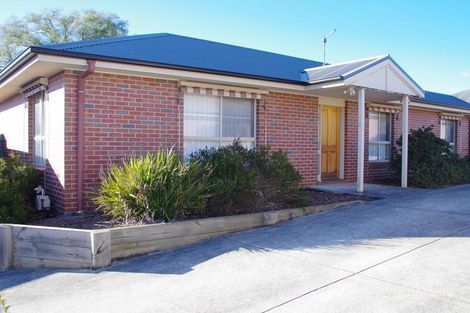 2/296 Humffray St N, Brown Hill, VIC 3350