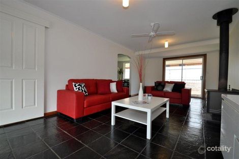 Property photo of 1 Camelia Court Morphett Vale SA 5162