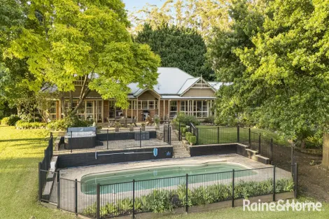 19 Bong Bong Rd, Berry, NSW 2535