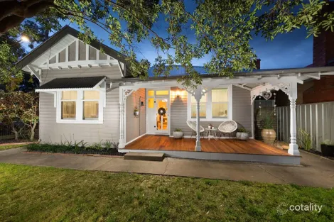 194 Lawrence St, Wodonga, VIC 3690