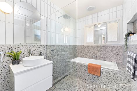 Property photo of 11 Macey Avenue Avondale Heights VIC 3034