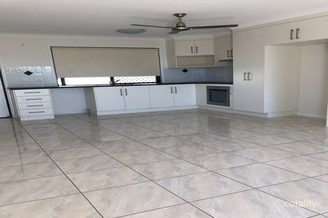 Property photo of 2/27 Moriarty Street Emerald QLD 4720