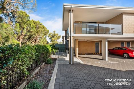 Property photo of 23/10 Whitlock Road Queens Park WA 6107