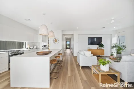 Property photo of 27 Vista Drive Dolphin Point NSW 2539