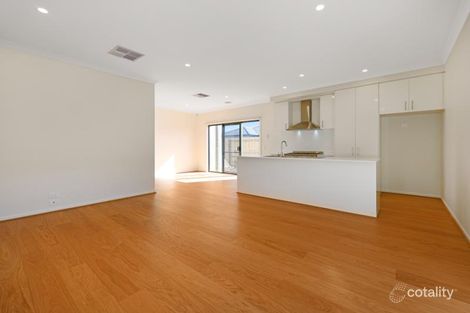 Property photo of 31 Koobush Boulevard Wollert VIC 3750