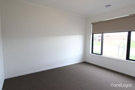 Property photo of 45 Riverstone Boulevard Clyde North VIC 3978