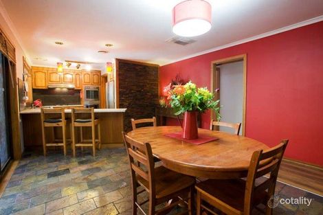 Property photo of 11 Cheasley Place Altona Meadows VIC 3028