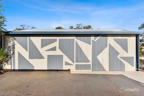 Property photo of 97 Holder Top Road Holder SA 5330