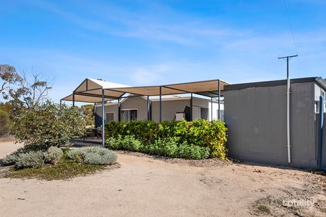Property photo of 97 Holder Top Road Holder SA 5330