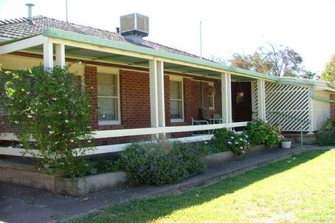 Property photo of 16 Grevillea Avenue Eugowra NSW 2806
