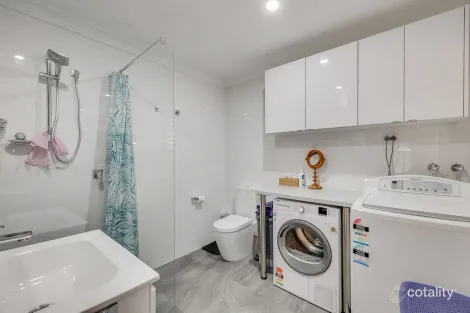 Property photo of 24 Brigalow Street Newtown QLD 4350