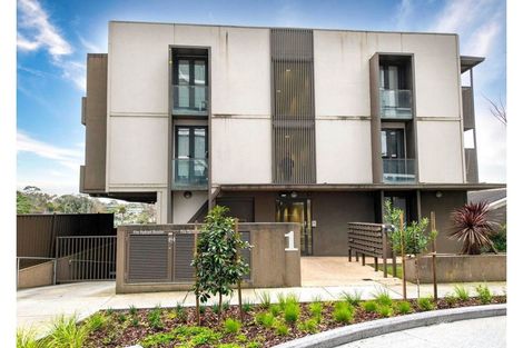2/1 Wellington Rd, Box Hill, VIC 3128