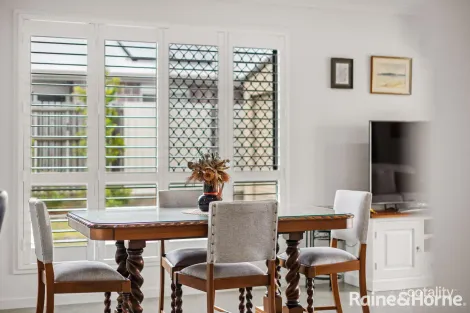 Property photo of 21 Finn Drive Urraween QLD 4655