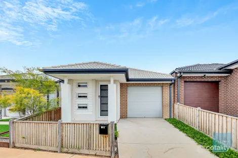 18 Viola Dr, Rockbank, VIC 3335