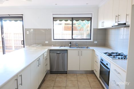 Property photo of 38 Sunbird Crescent Carrum Downs VIC 3201