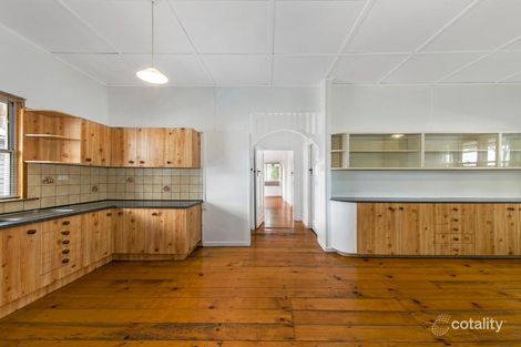 Property photo of 31 Cay Street Newtown QLD 4350