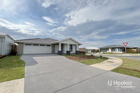 40 Snowdonia Cres, Yarrabilba, QLD 4207