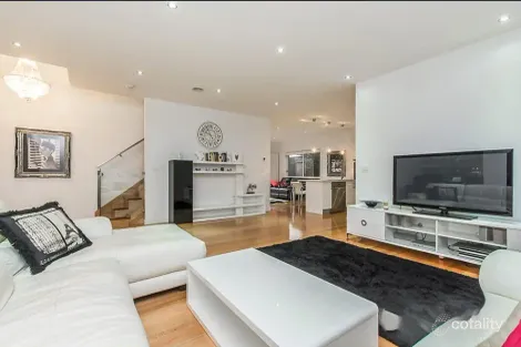 Property photo of 18 Nedlands Drive Highton VIC 3216