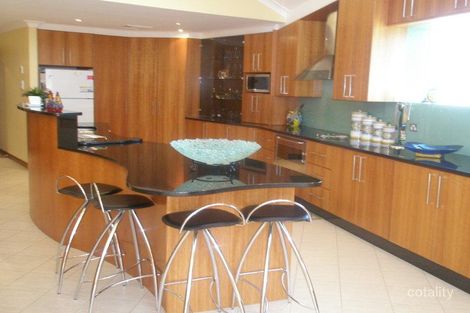 Property photo of 37 Drummoyne Crescent St Johns Park NSW 2176