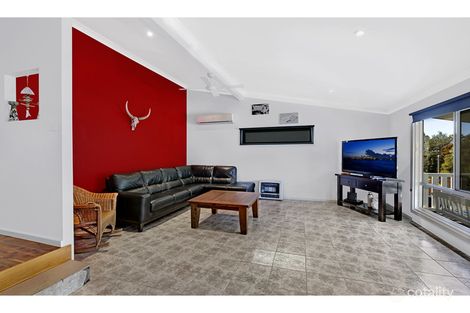 Property photo of 27 Pindarri Avenue Berkeley Vale NSW 2261