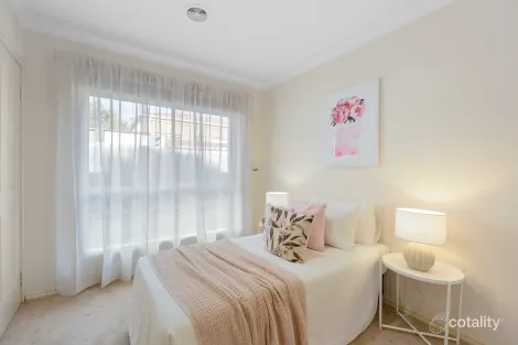 Property photo of 1/37 Pecks Road Sydenham VIC 3037