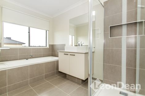 Property photo of 106 Homestead Road Berwick VIC 3806