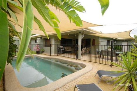2 Beck Cl, Bentley Park, QLD 4869