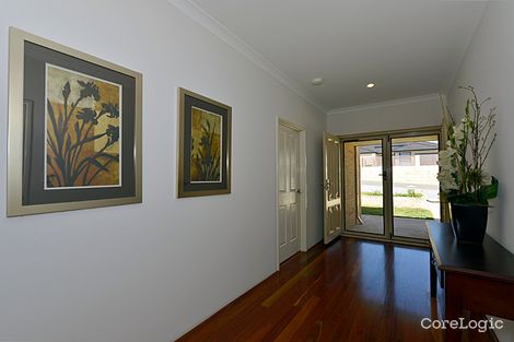 Property photo of 8 Havana Vista Hocking WA 6065
