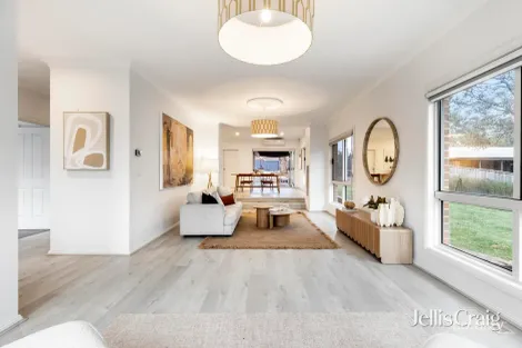 Property photo of 2/16 Piper Crescent Eltham VIC 3095