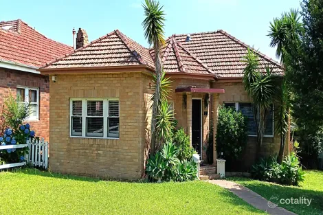 2 Tallawalla St, Beverly Hills, NSW 2209