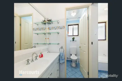 Property photo of 21 Horseshoe Circuit St Clair NSW 2759