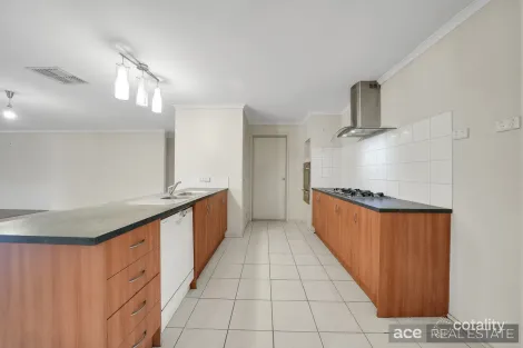 Property photo of 8 Prospero Way Truganina VIC 3029