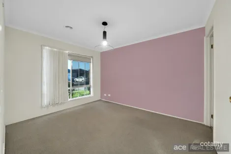 Property photo of 8 Prospero Way Truganina VIC 3029