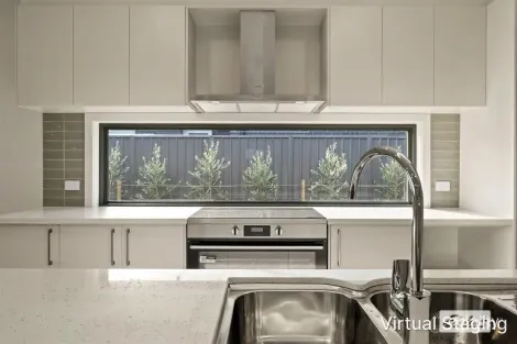 Property photo of 10 Whitewater Terrace Thurgoona NSW 2640