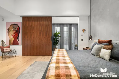 Property photo of 22 Gilbertson Street Essendon VIC 3040